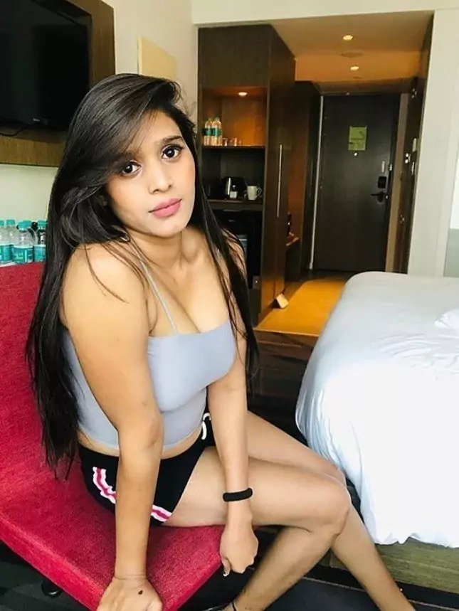 कॉल गर्ल्स सर्विस वंदावासी